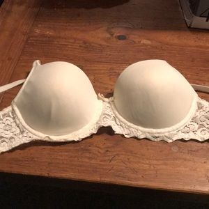 Lily of France white 34C bra